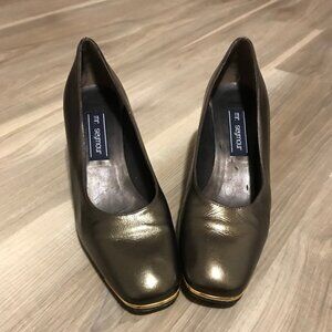 Mr. Seymour Ladies Metallic Gold Dress Shoes Size 8